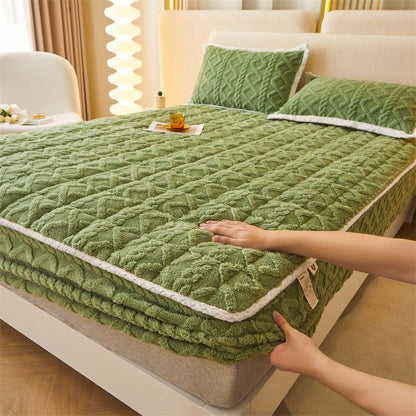 🛏️ 50% OFF! 🎁 WARM FITTED BED SHEET - Brushed Flannel & Deep Pocket (Up to 40cm), Non-Slip Corners for All-Season Comfort❄️🛌