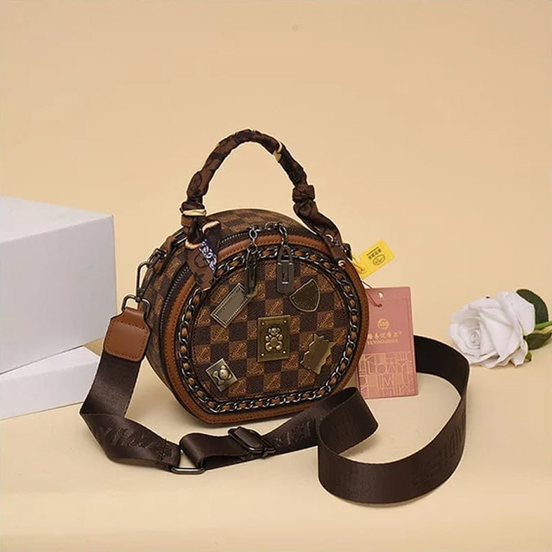 👜Hot Sale Women Fashion Handbag Retro Bear Badge Shoulder Bag（50% Off）