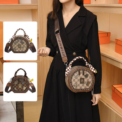 👜Hot Sale Women Fashion Handbag Retro Bear Badge Shoulder Bag（50% Off）