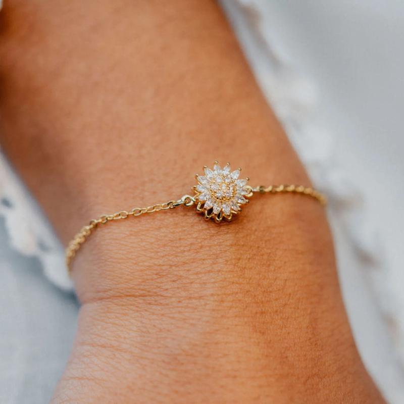 Spinning Sunflower Bracelet With Gift Box – A Calming and Relaxing Accessory for Mothers Day Gift, Valentines Day Gifts, Galentines Day Gifts, Birthday Gifts Jewelry