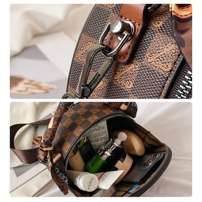 👜Hot Sale Women Fashion Handbag Retro Bear Badge Shoulder Bag（50% Off）